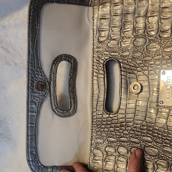 Nine West Silver Crodoile Embossed Clutch Bag - Picture 4 of 5